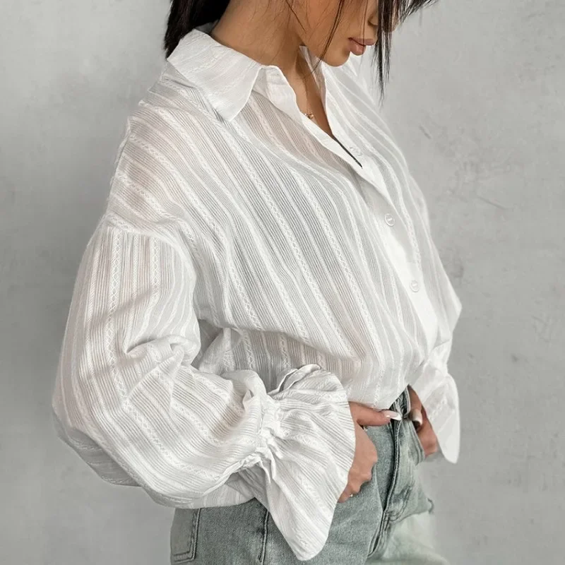 Blusa de algodón Jacquard con solapa para mujer, camisa blanca holgada con manga acampanada, estilo francés, Otoño, 2024