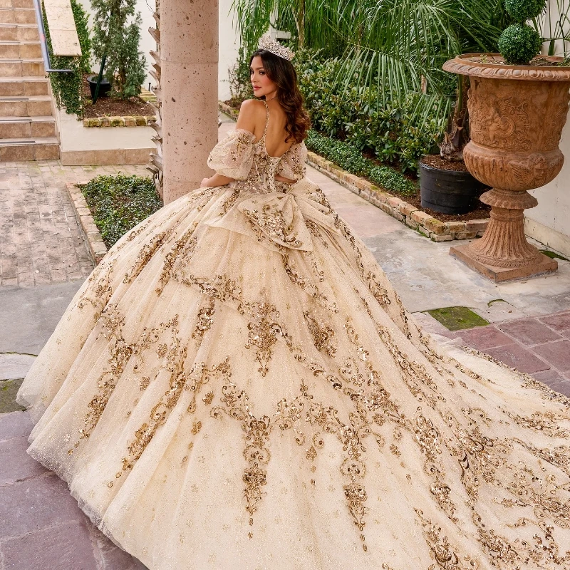 

Champagne Shiny Quinceanera Dresses Ball Gown Spaghetti Strap Tulle Appliques Lace Beads Sweet 16 Dresses Vestidos De 15 Años