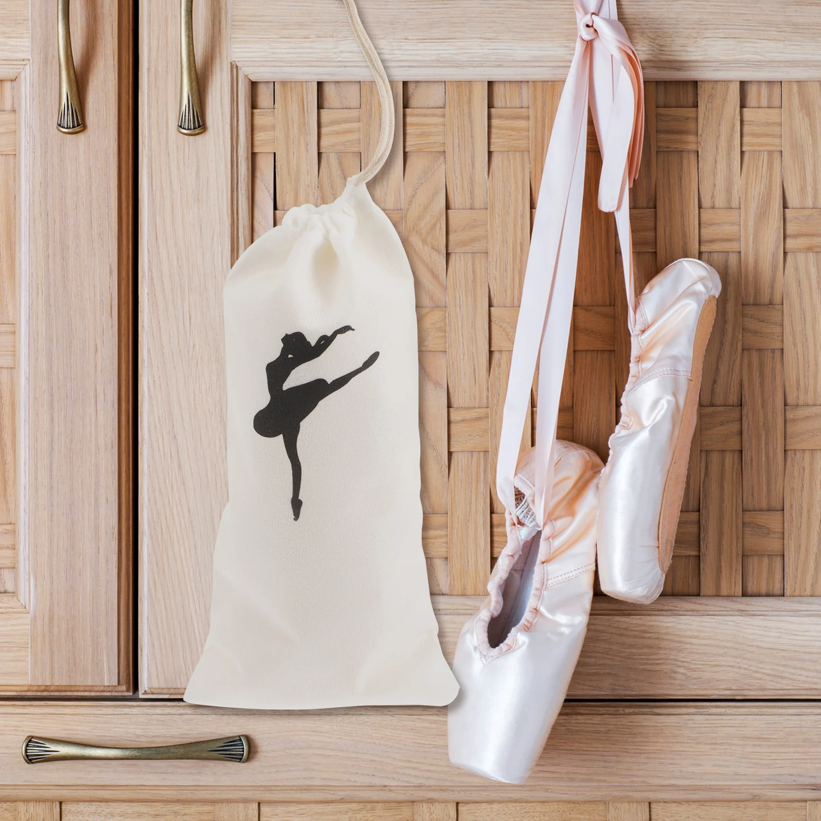 4 قطعة أكياس أحذية الباليه بوانت قماش الرباط أحذية الرقص الحقيبة سعة كبيرة المنظم لأحذية الباليه ممارسة تلاوة