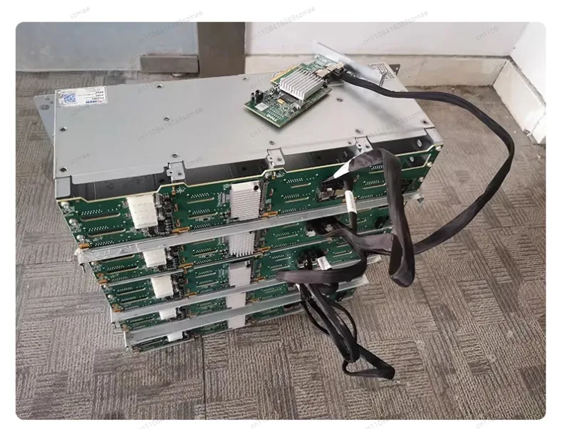 

Корпус для 12 жестких дисков 3,5 дюйма, 6 Гбит/с, черный, с горячей заменой, SAS-серия, для NAS и серверов