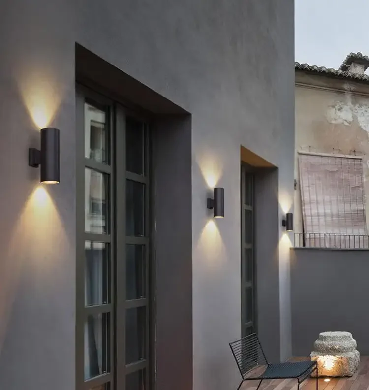 Lampada da parete a LED IP65 per portico, corridoio, illuminazione decorativa montata a parete, moderna lampada da parete per esterni impermeabile