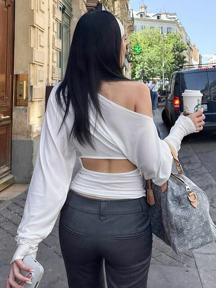 Women's Slim Fit Long Sleeve T-shirt Backless Batwing Casual Streetwear Top for Autumn Fashion Sexy Inclined Shoulder Design