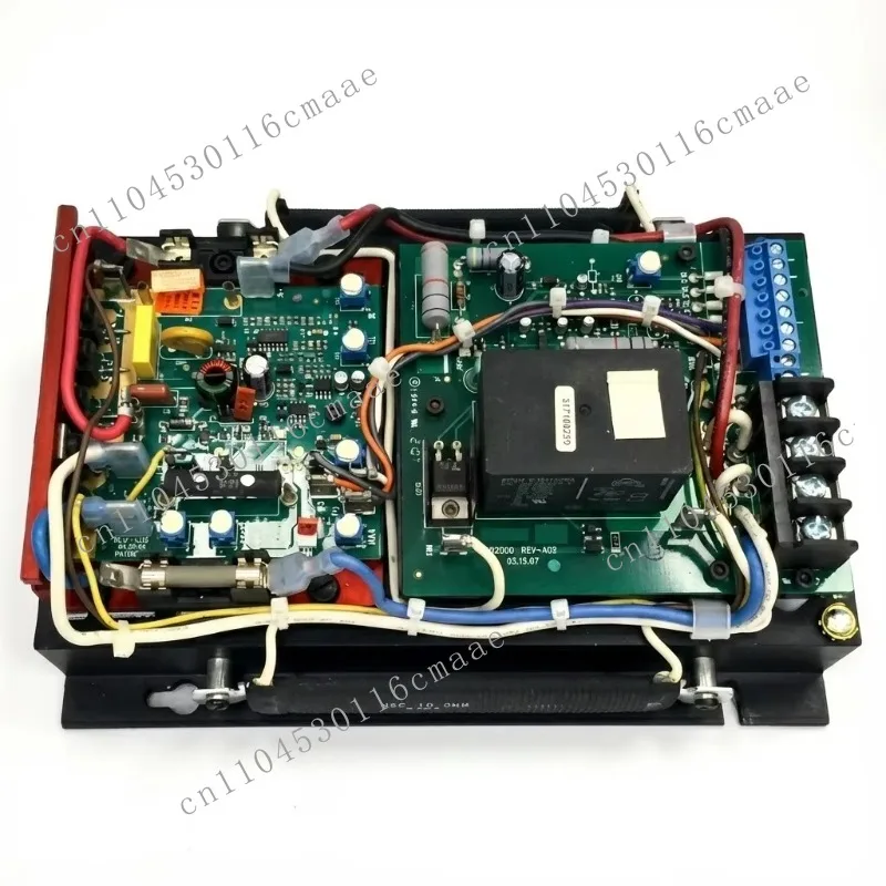 Compact 480V 3-Phase AC Drive / VFD, 38A, 18.5kW, for Motor Speed Control Series Equivalent
