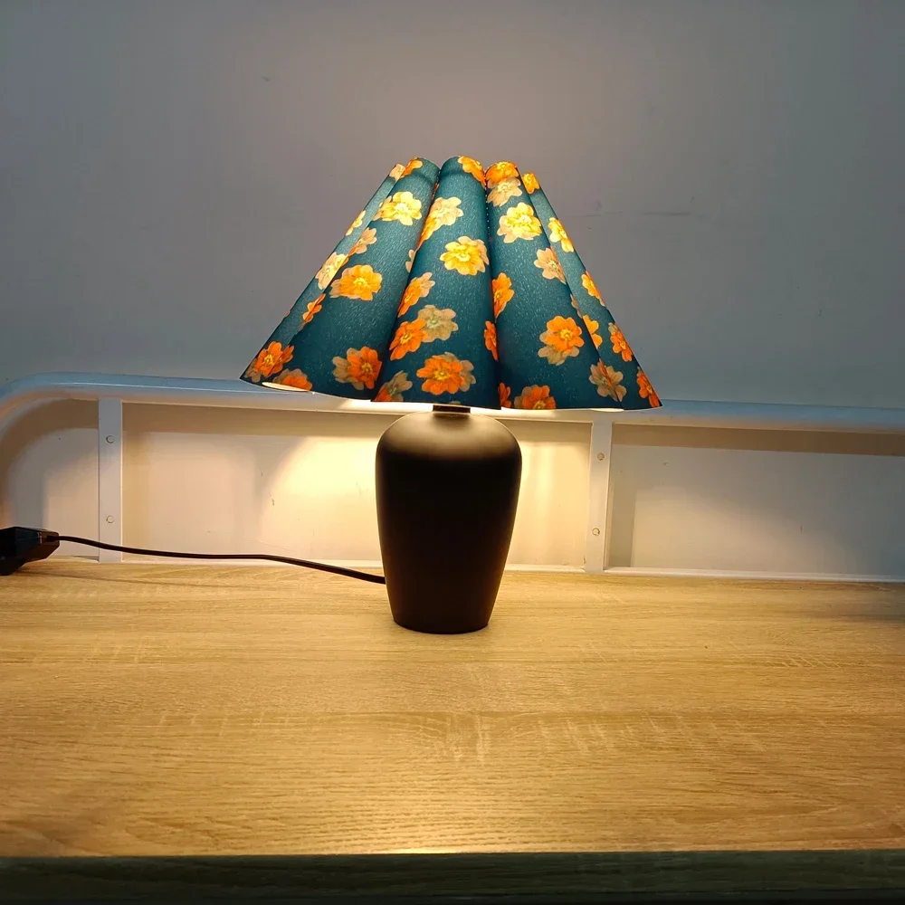 USB Wooden Table Lamp with Lampshade Small Wood LED Table Light Lamp for Bedside Bedroom Dining Night Lamp