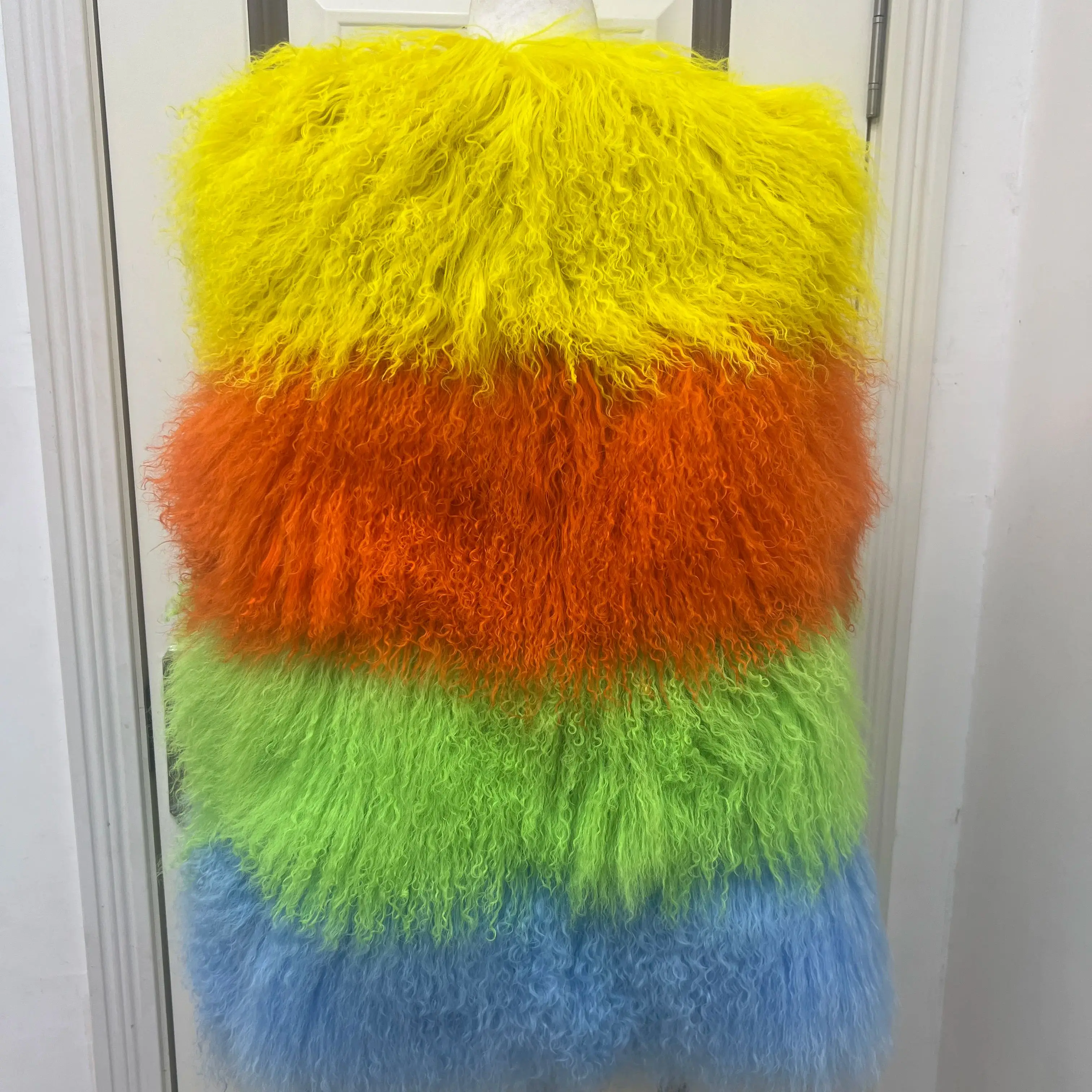 المرأة المفضلة شتاء جديد موضة المنغولية لامب سترة حقيقية لامب سترة جلدية شتاء دافئ المرأة سترة ملابس عصرية