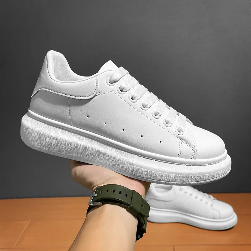 Zapatos informales con plataforma para hombre y mujer, zapatillas ligeras transpirables para caminar al aire libre, tenis a la moda, color blanco