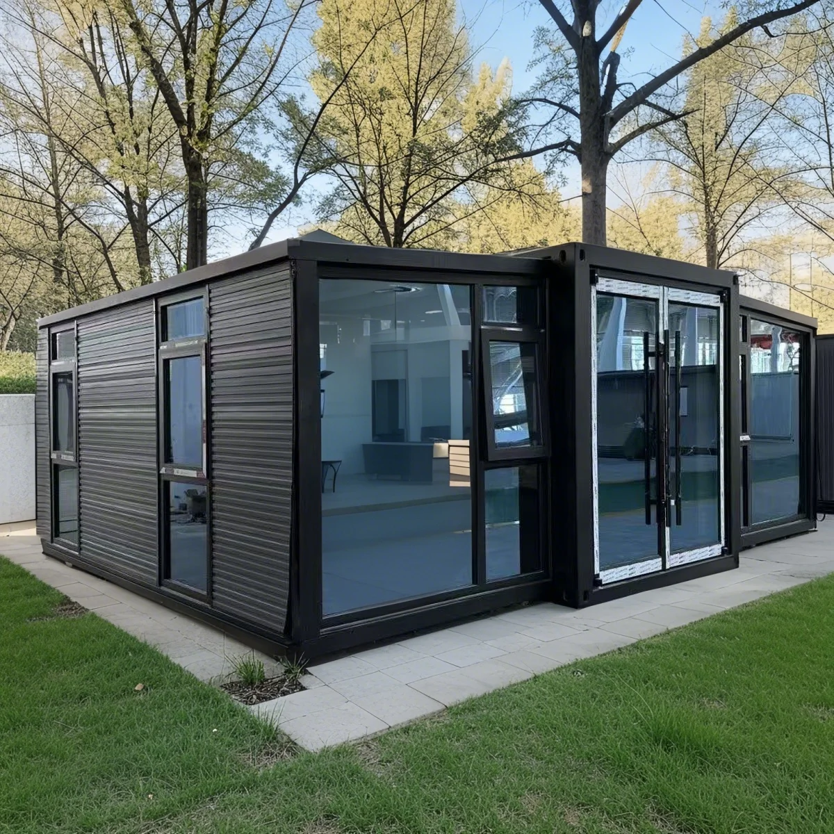40-Foot Expandable Modular Container House Mobile Accommodates 2 3 4 Bedrooms Comfortable Living Experience