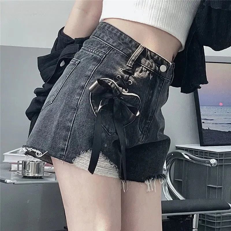 Pantaloncini di jeans estivi Harajuku Y2k da donna Hot Girls Fasciatura con foro per fiocco Pantaloni corti a vita alta Slim Pantaloncini a gamba larga alla moda sexy