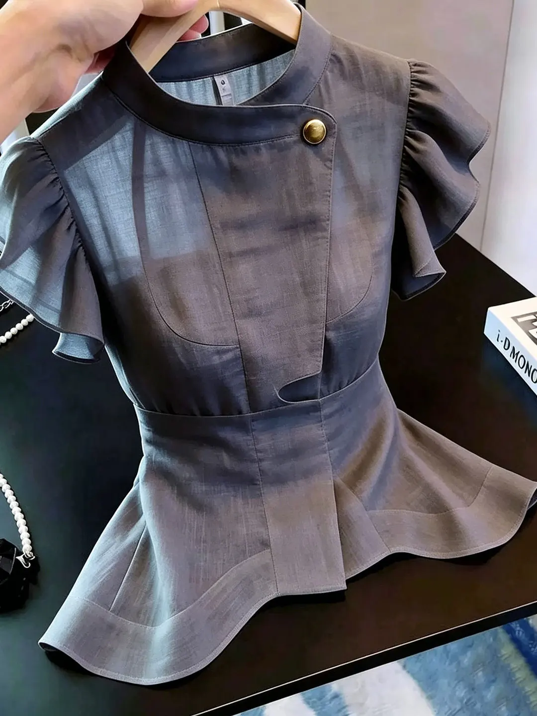 

Fashionable Slim Fit Commuter Style Shirt New Design Lotus Leaf Sleeve Women's Top Korean Version Straight Cut Silk Blend