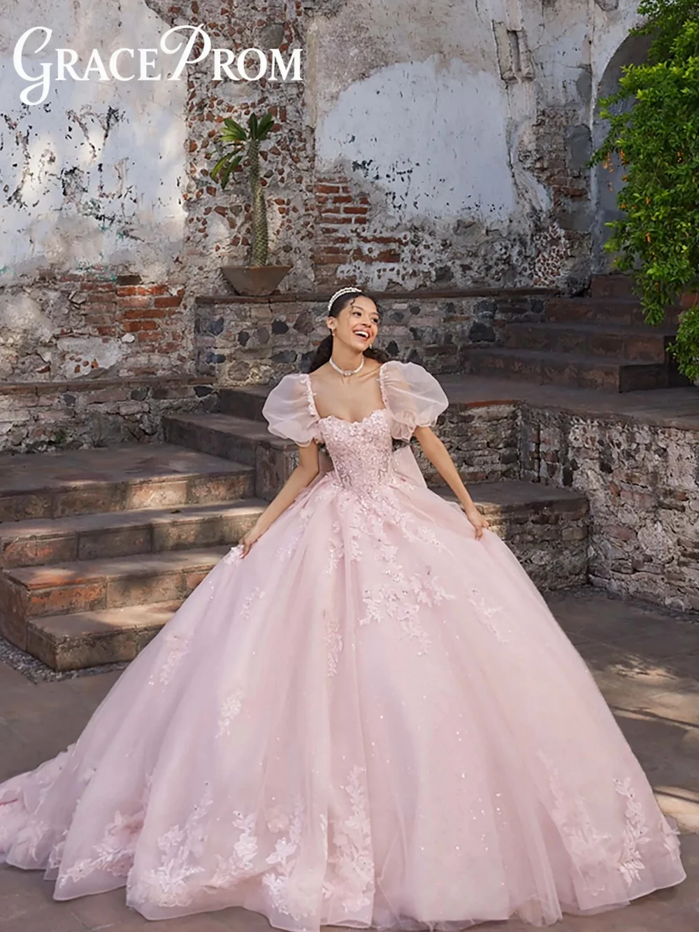 

Нежное платье для квинсеаньеры с открытыми плечами, с изящной цветочной кружевной аппликацией, воздушное сверкающее бальное платье Vestidos De 15 Quinceañera