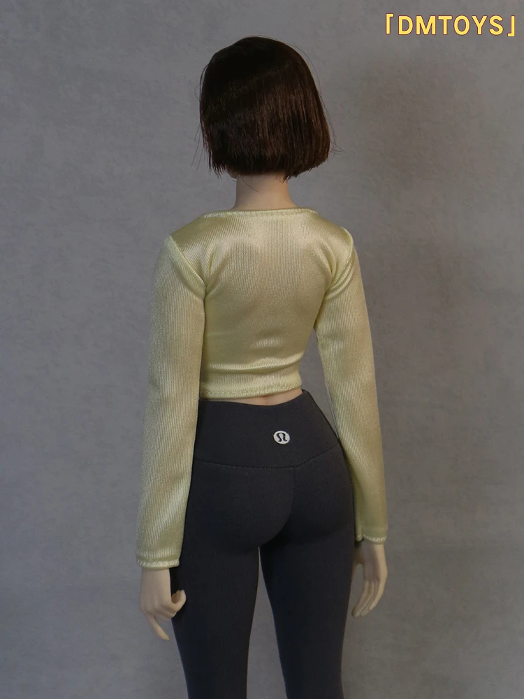 

DMTOYS 1/6 Female Trendy Ice Silk Big V-neck Long sleeved T-shirt Tight Short Style Tops Accessories for 12" Action Figure Model