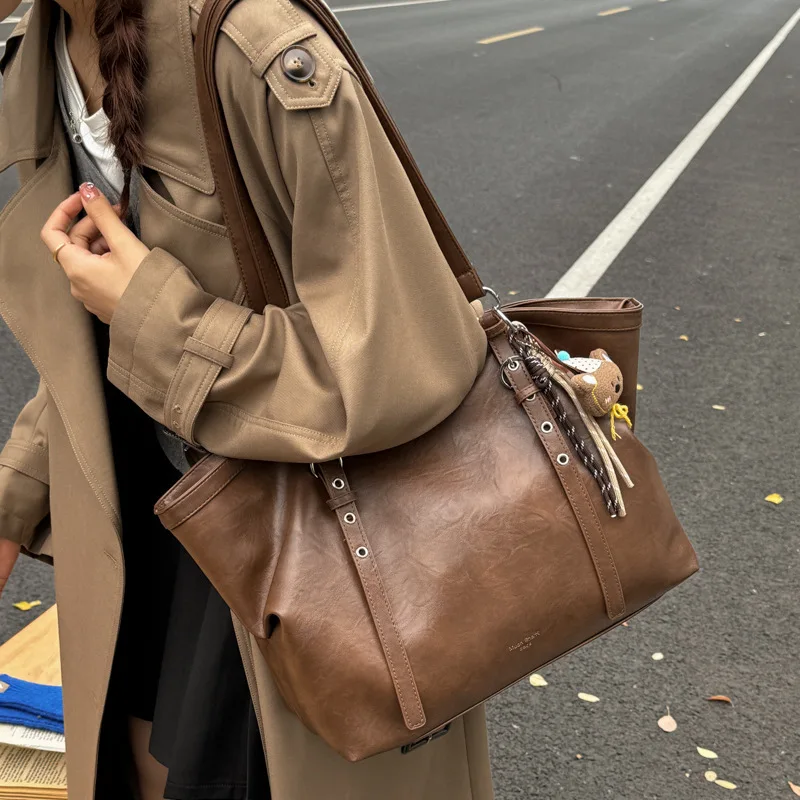 Sophisticated Women's Handbag Made Of PU Leather Boasting Switzerland High-End Durable Lightweight Commuter Design