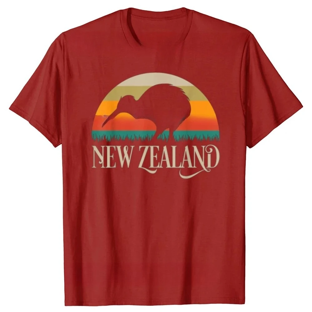 Fun New Zealand Kiwi Bird Retro Pattern T-shirt, Stylish Casual Style, Loose Fit T-shirt.Summer Streetwear Graphic T Shirts Y2K