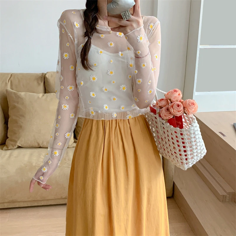 Summer Sunscreen Small Daisy Flowers Lace Mesh T-shirts Women Clothing Thin See Through Tee Tops Long Sleeve Blouse Female Tops