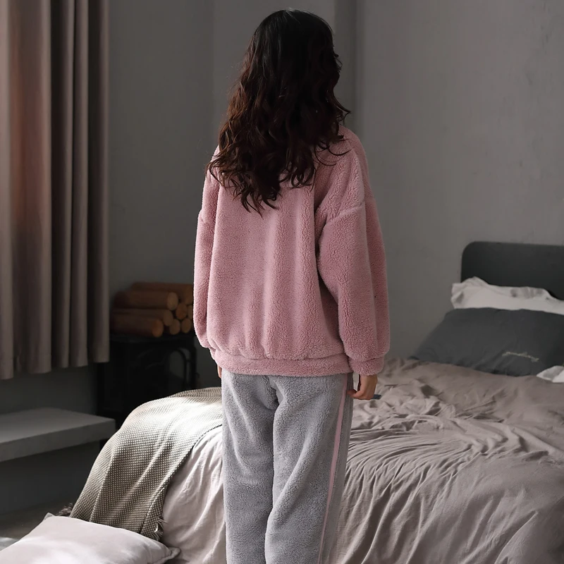 MiiOW Cute Pink Flannel Women\'s Winter Pajamas Set Thicken Coral Fleece Loungewaer Long-sleeve Warm Sleepwear Female Nightwear