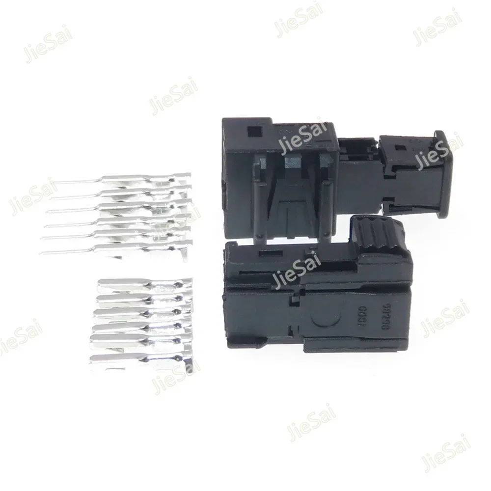 6 Pin 0.6 Series High Quality Car Wire Connector Miniature Auto Unsealed Socket With Terminal 98298-0001 1379118-1