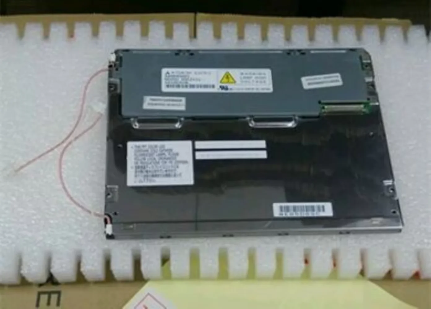 

AA084SA01 оригинальный 8,4-дюймовый промышленный ЖК-дисплей в наличии