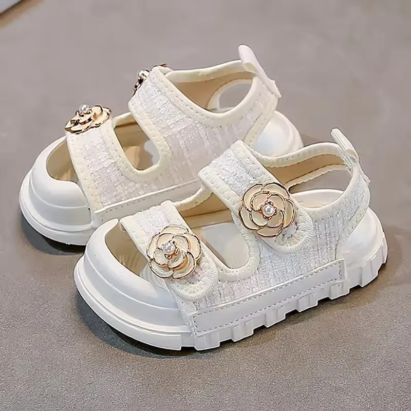 Chinelo ortopédico infantil: ele realmente faz diferença no conforto do seu filho?