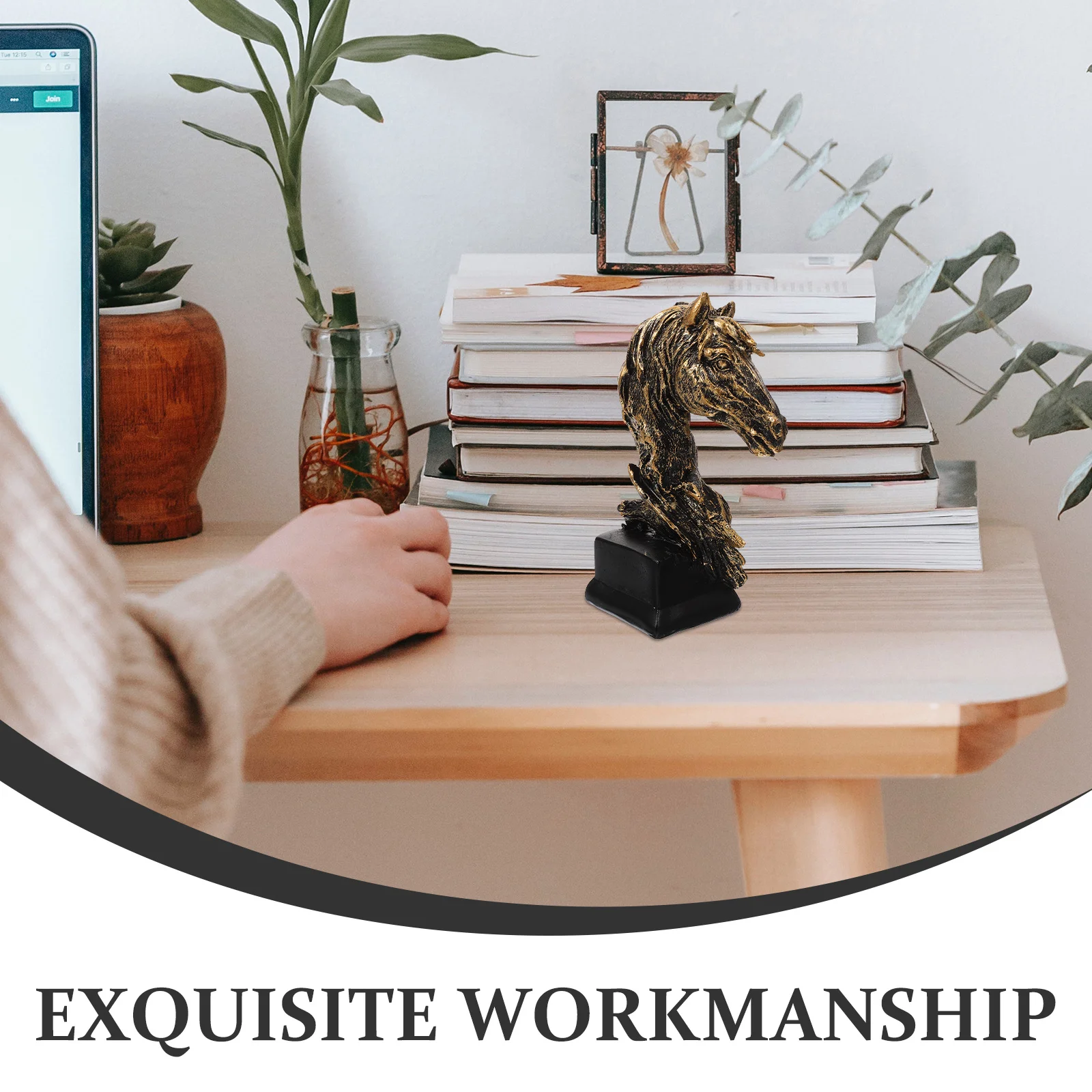 

Premium Mini Horse Head Craft Golden Resin Table Ornament for Modern Home Office Decor Gift for Him Her Desktop Decoration