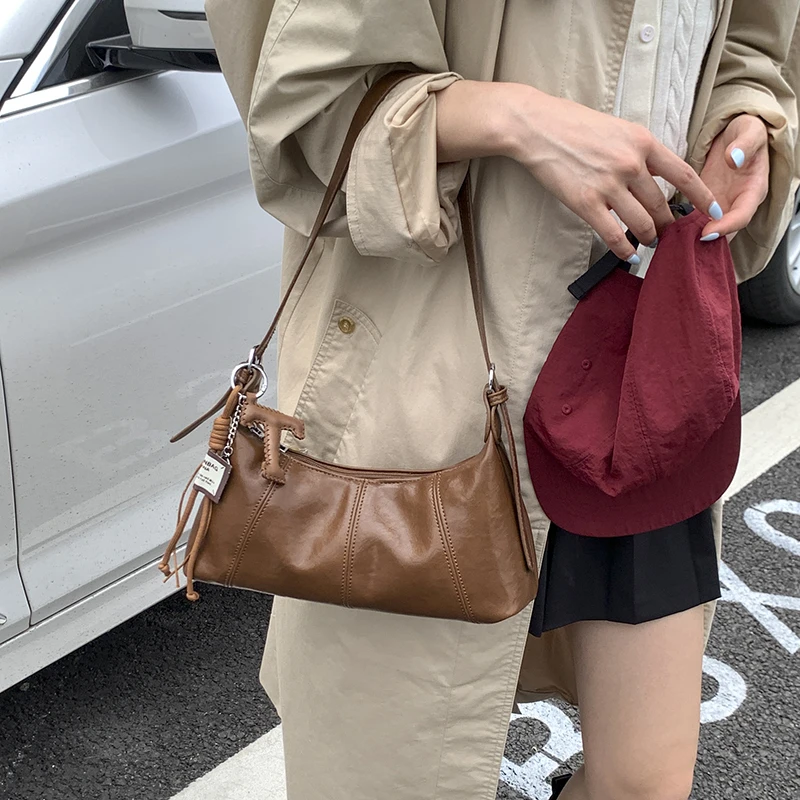 

Chic Casual Ladies' Bag In Summer Inspiration, Hand-Carry Versatility For Women's Light Luxury Occasions And Needs