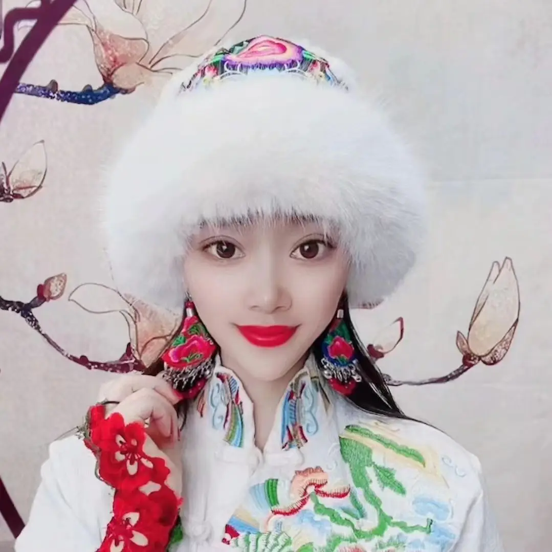새로운 민족 모자 흰색 검정색 댄스 공연 모자 가을 두꺼운 우아한 수 놓은 밍크 따뜻한 모자 특별 관광 모자 유지