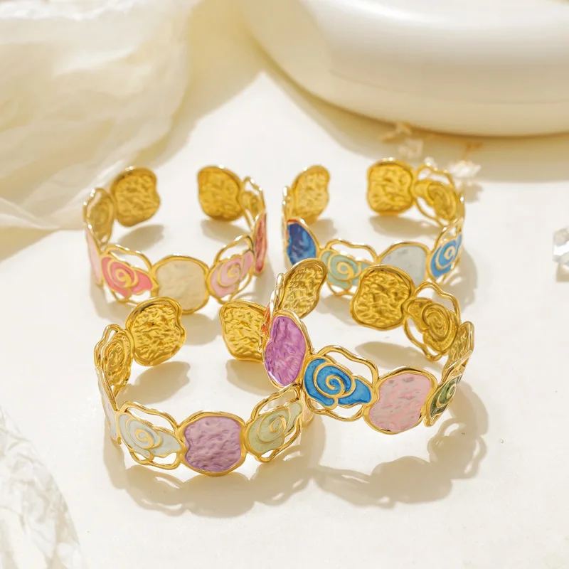 خمر الأزياء زهرة شكل النفط يقطر الإسورة الذهب اللون مخرمة الفولاذ المقاوم للصدأ سوار للنساء هدايا عيد الميلاد مجوهرات