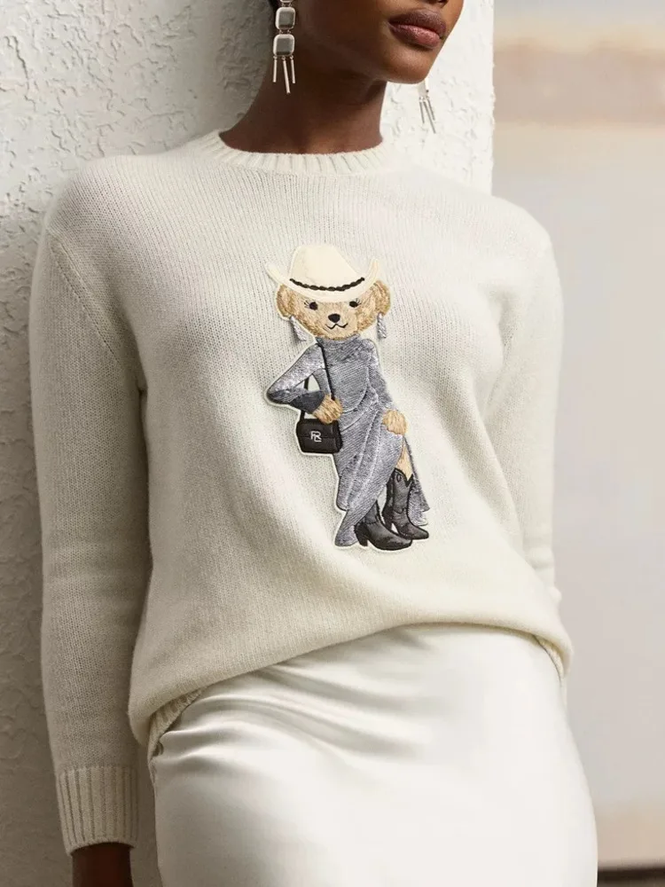 

2025 New Round Neck Bear Cartoon Casual Loose Korean Edition Sweater Star Same Style Cashmere Knitted Sweater Women's Long