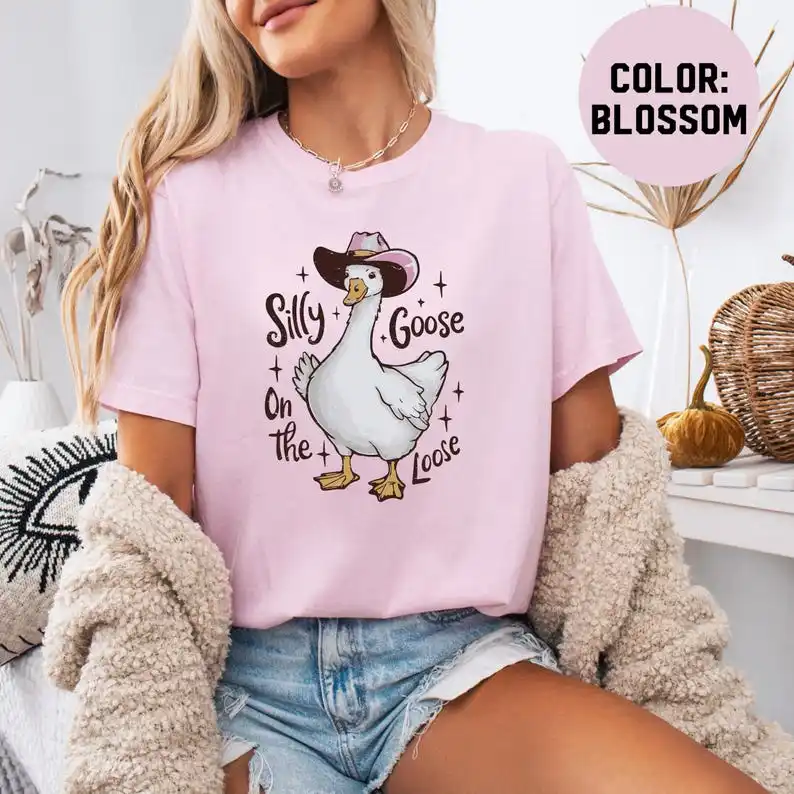 Retro Comfort Silly Goose Tees Silly Goose on The Loose Funny Cowgirl Western Tee Graphic T Shirts 90s Aesthetic Cotton Shirts