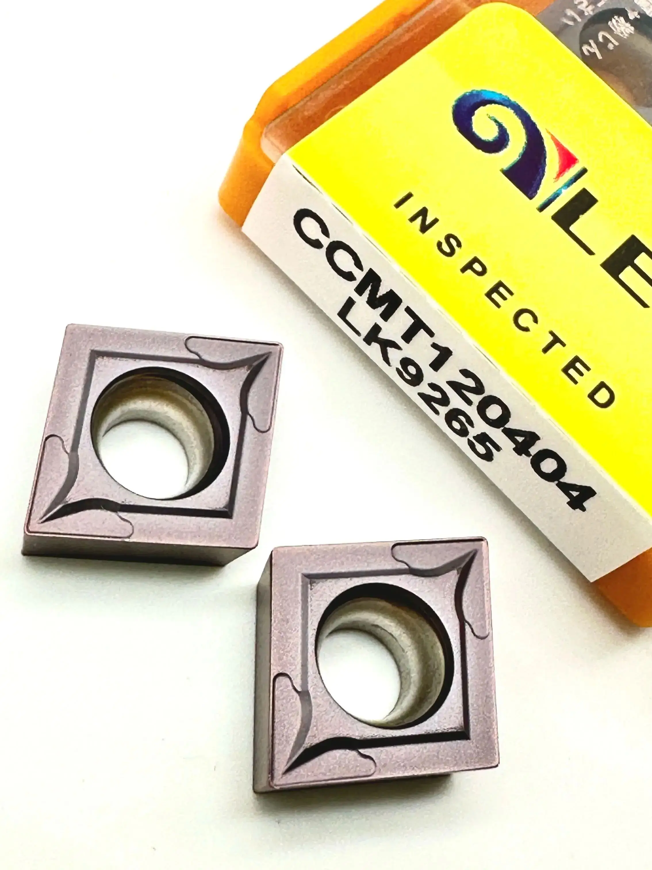 CCMT060204 CCMT09T304 CCMT120404 Intern draaigereedschap Carbide insert Hoge kwaliteit draaibankgereedschap CNC staalbewerking draai-insert - afbeelding 2