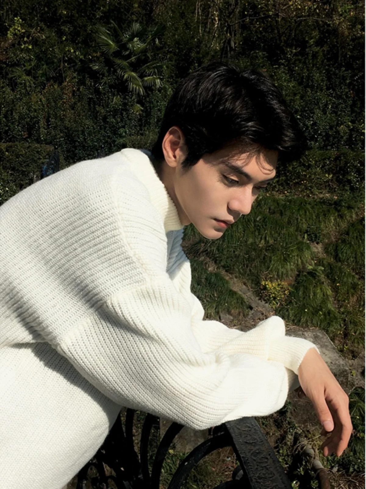 

Sli Teenage M Knitted Sweater Jaet in Beige Color Winter High-End Trendy Korean Version Inner Wear Base Layer Outerwear