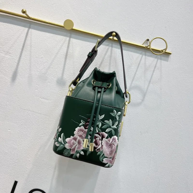 VOLASSS New Fashion Flower Leather Bucket borsa a tracolla donna stile cinese ricamo Cheongsam borse a tracolla borsa fatta a mano