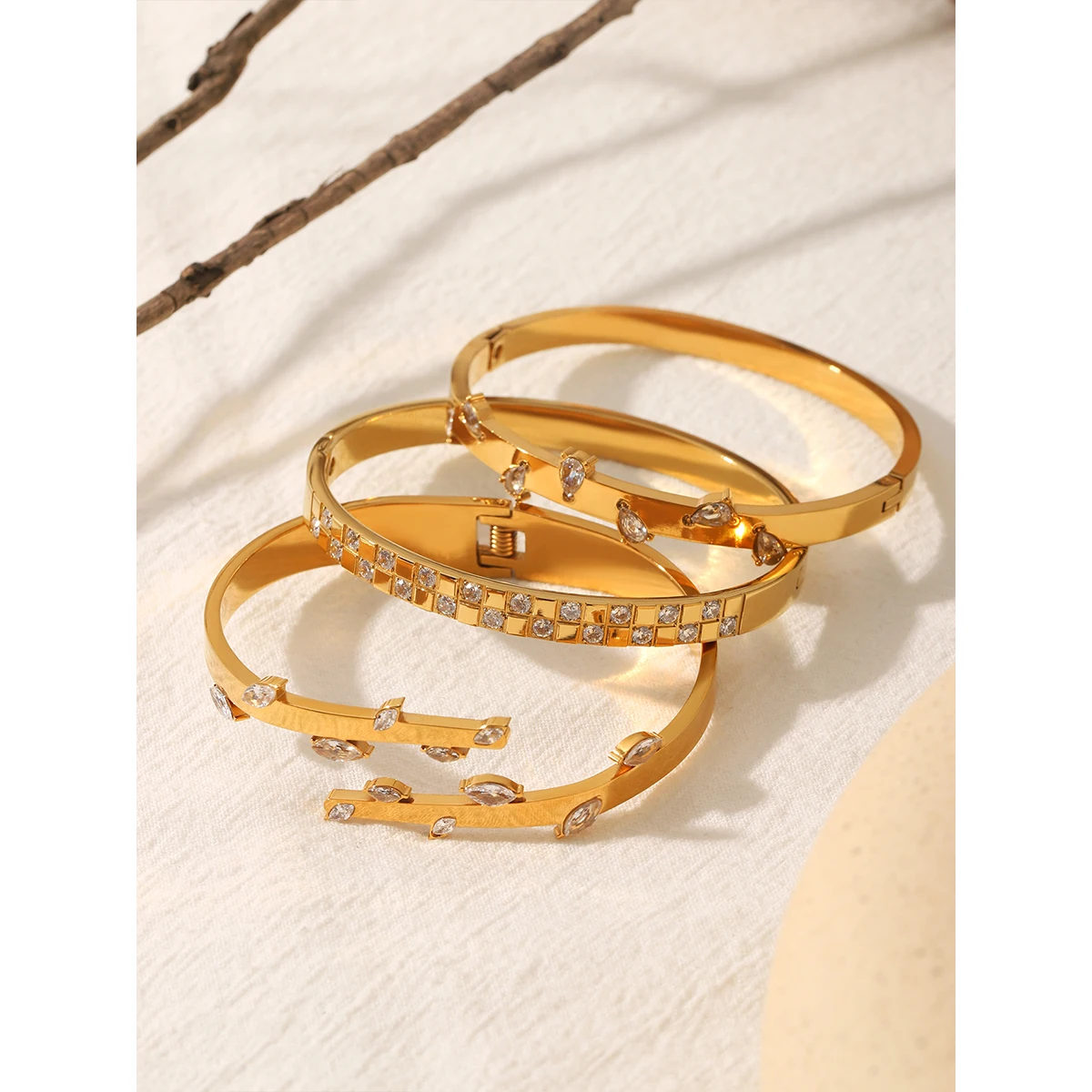 

18K Gold Plated Stainless Steel Zircon Bangle Titanium Steel High-end Bracelet For Women Waterproof Party Jewelry Gift