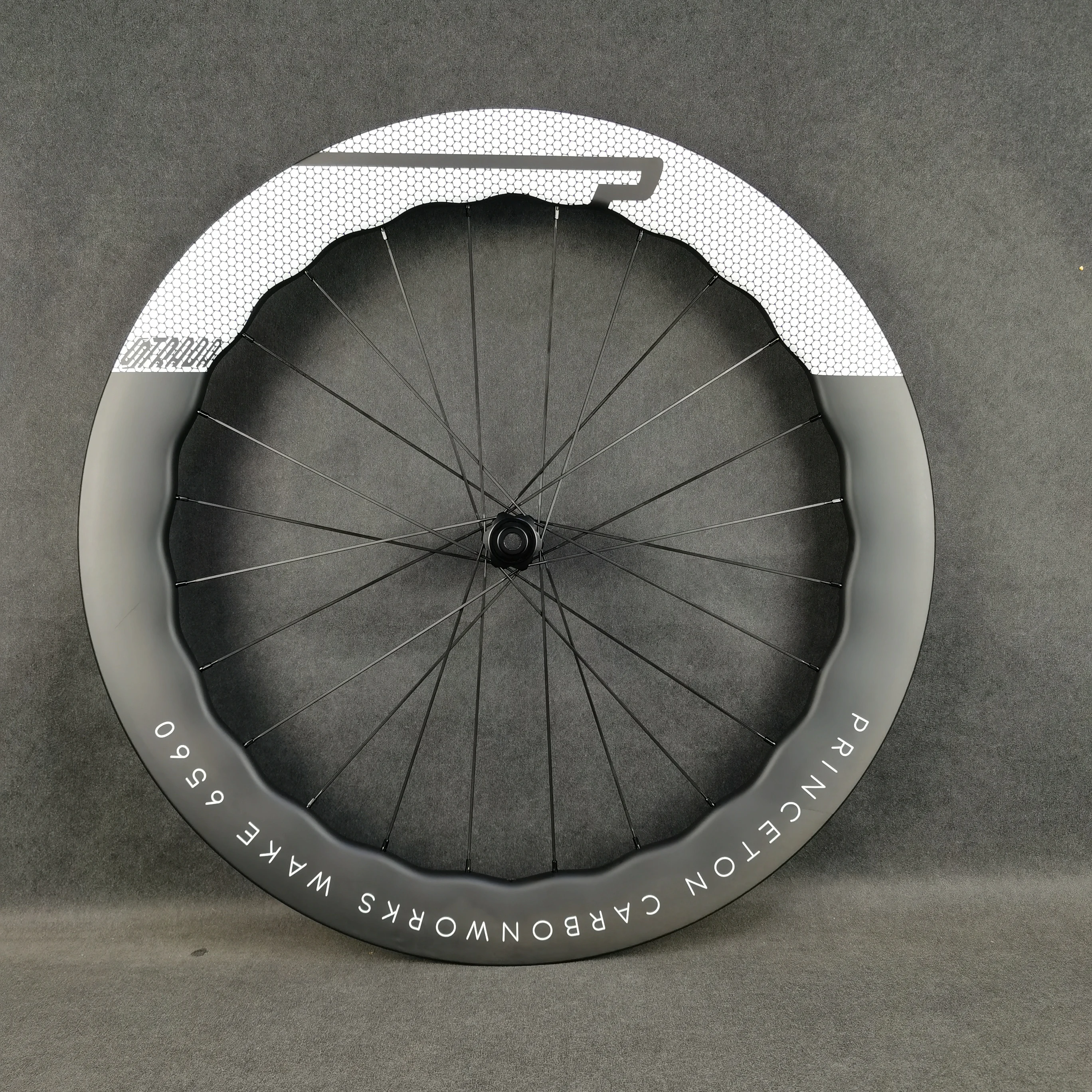 700C Road Disc Brake Carbon Fiber Bicycle 6560 White Logo Width 28mm Wheel Set UD Glossy Surface with Tubular/Tubeless