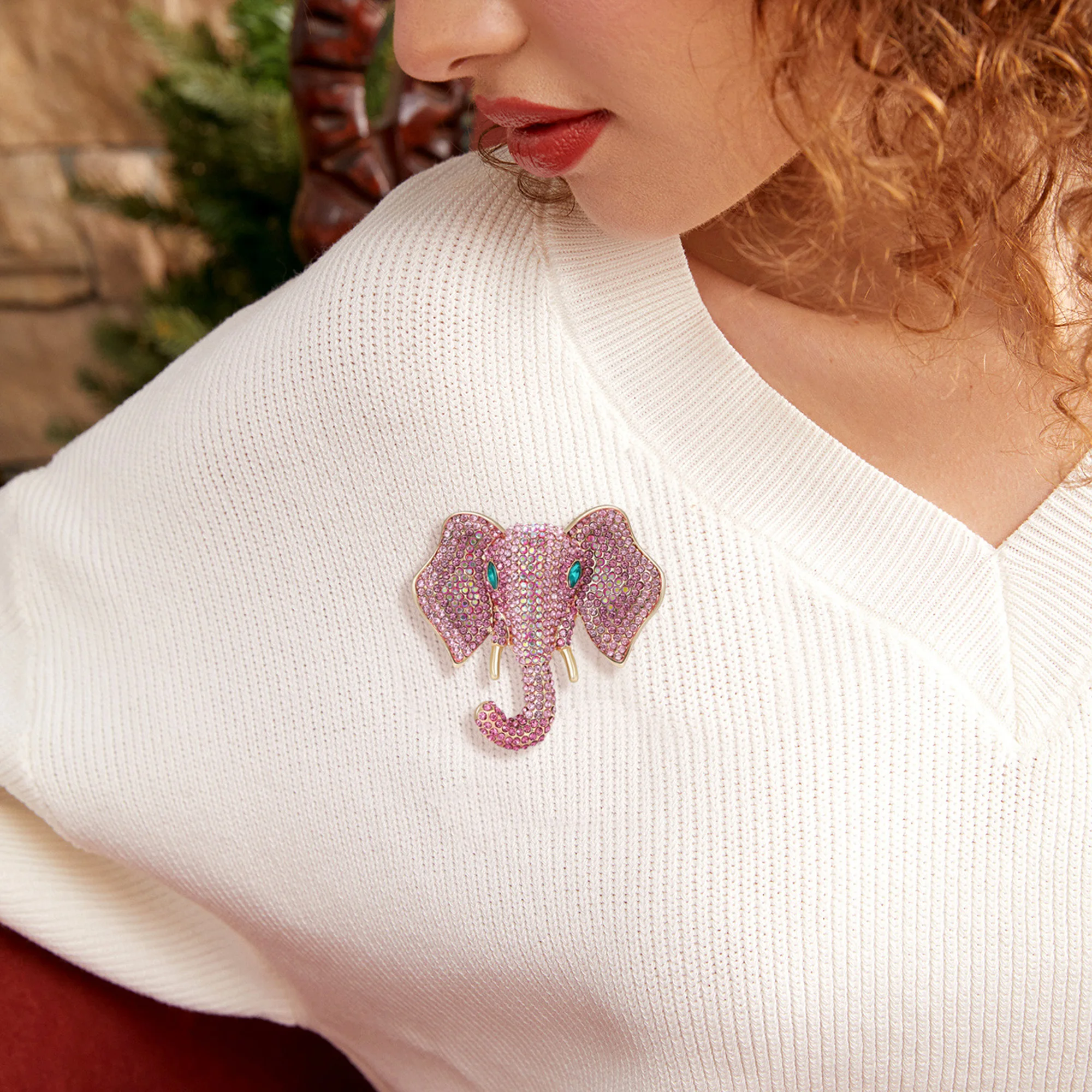 Beaut&Berry Luxury Rhinestone Elephant Head Brooches for Women Animal Pins Friends Party Gifts Banquet Jewellery Accessories