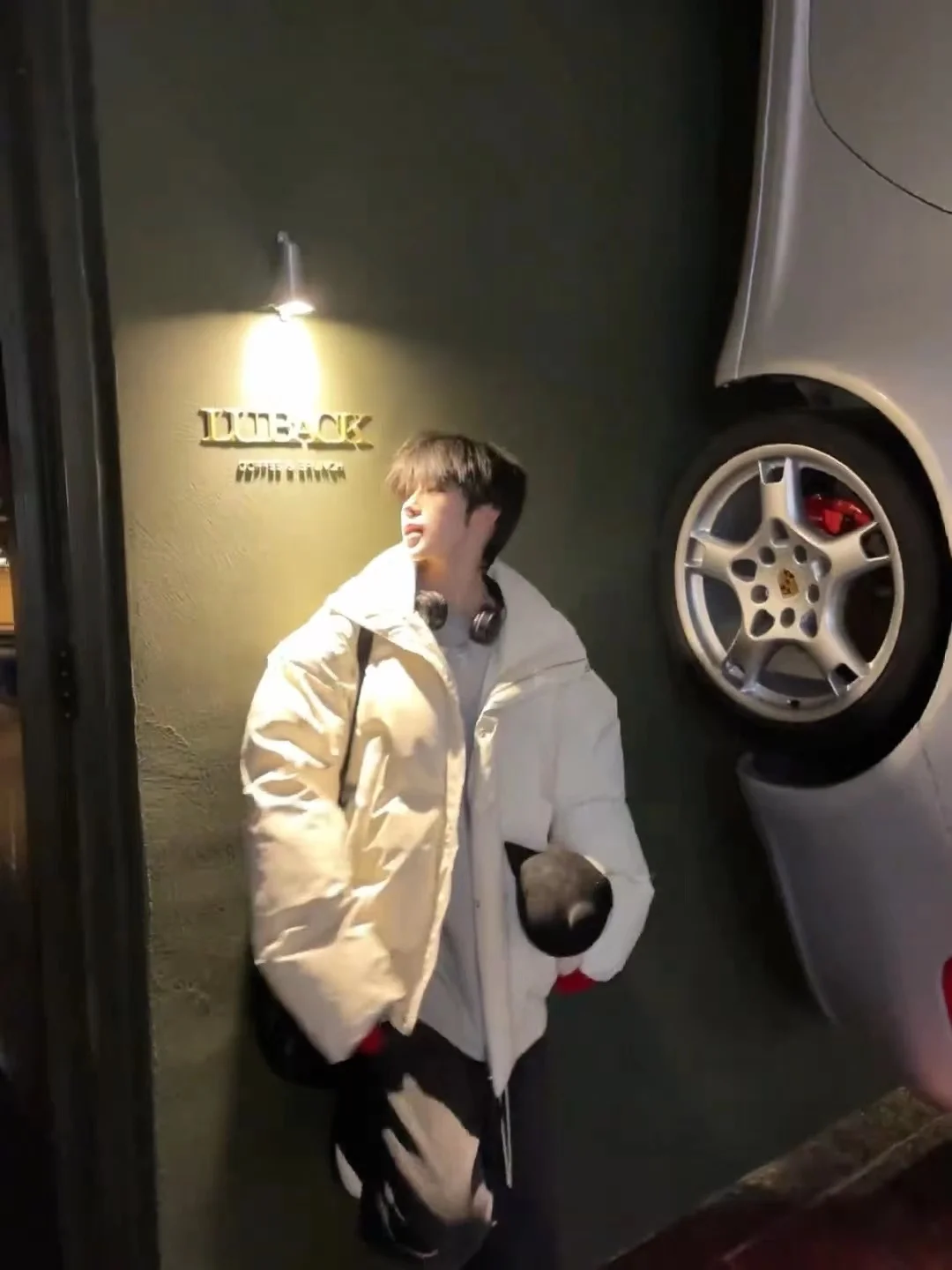 

Men's Winter Puffer Jaet White Quilted Thi Warm Stand Collar Bread Sle Loose Fit Outerwear Youth Faion Polyester Fiber