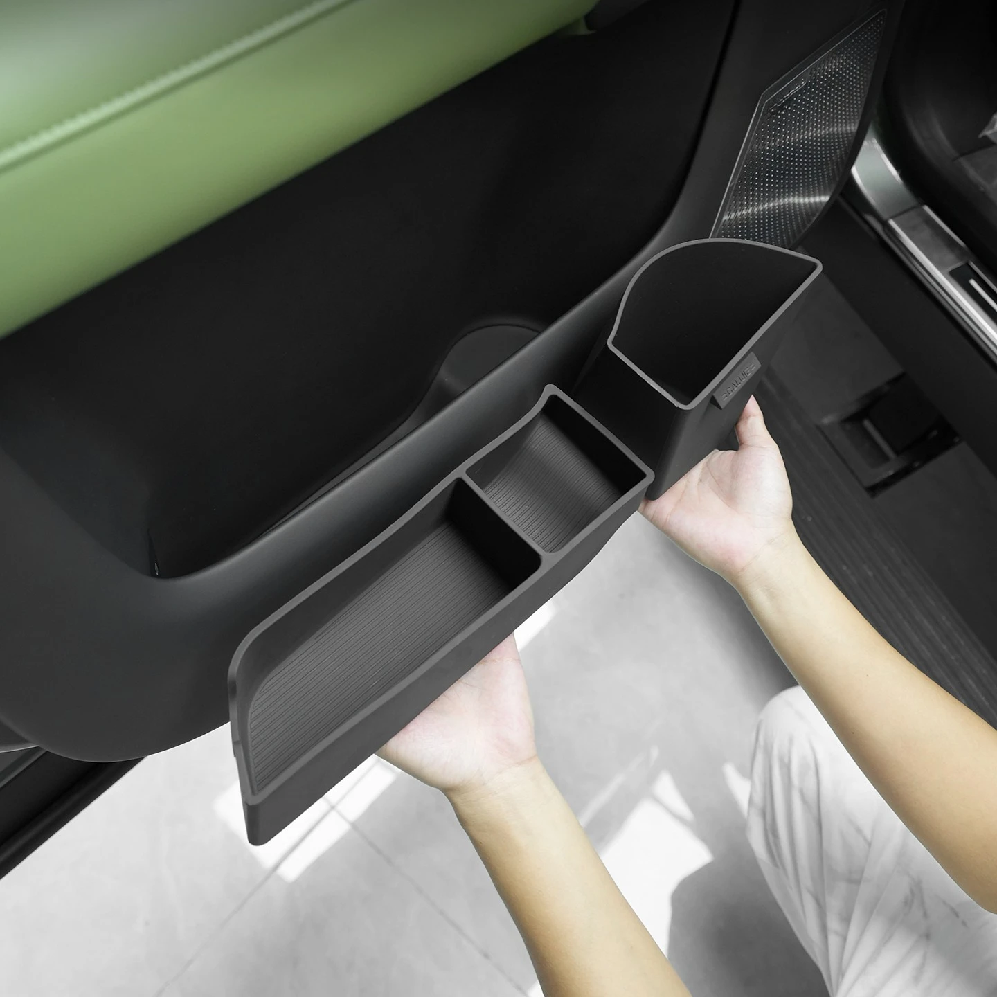 For MHERO M-Terrain M817 Car Door Groove Storage Box Silicone Pad Dedicated Interior Modified Supplies Modification