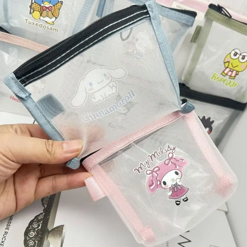 กระเป๋าเครื่องสำอางผ้าตาข่ายลายซานริโอ้ คาวาอี้ เฮลโล คิตตี้ พกพาสะดวก น่ารัก สไตล์เกาหลี ญี่ปุ่น สวยงาม กระเป๋าเก็บของลายเฮลโล คิตตี้ ของขวัญ