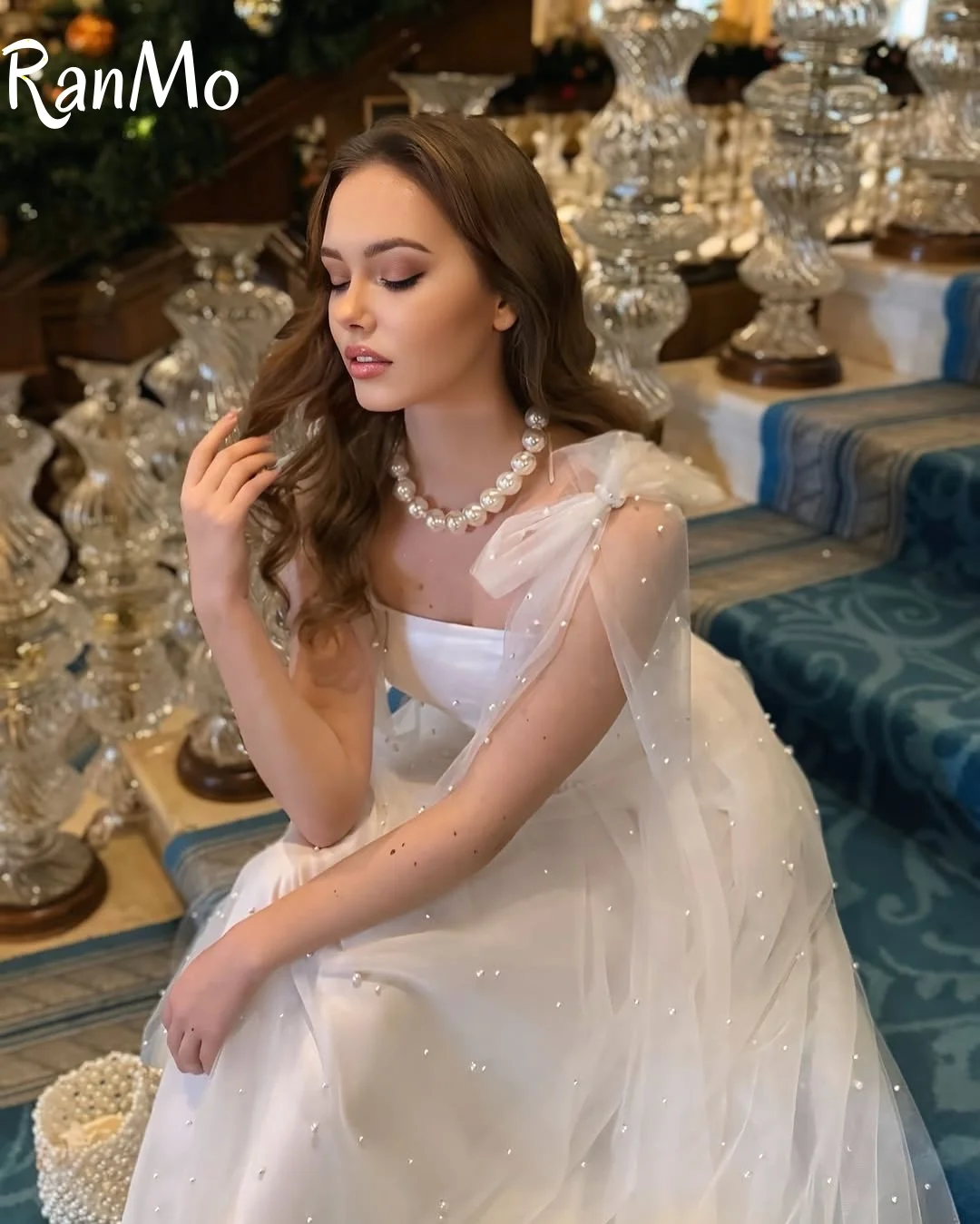 Ranmo 2025 Abito da sposa chic in tulle di raso bianco Una linea al ginocchio con abito da festa da sposa con rivestimento trasparente personalizzato Taglie forti