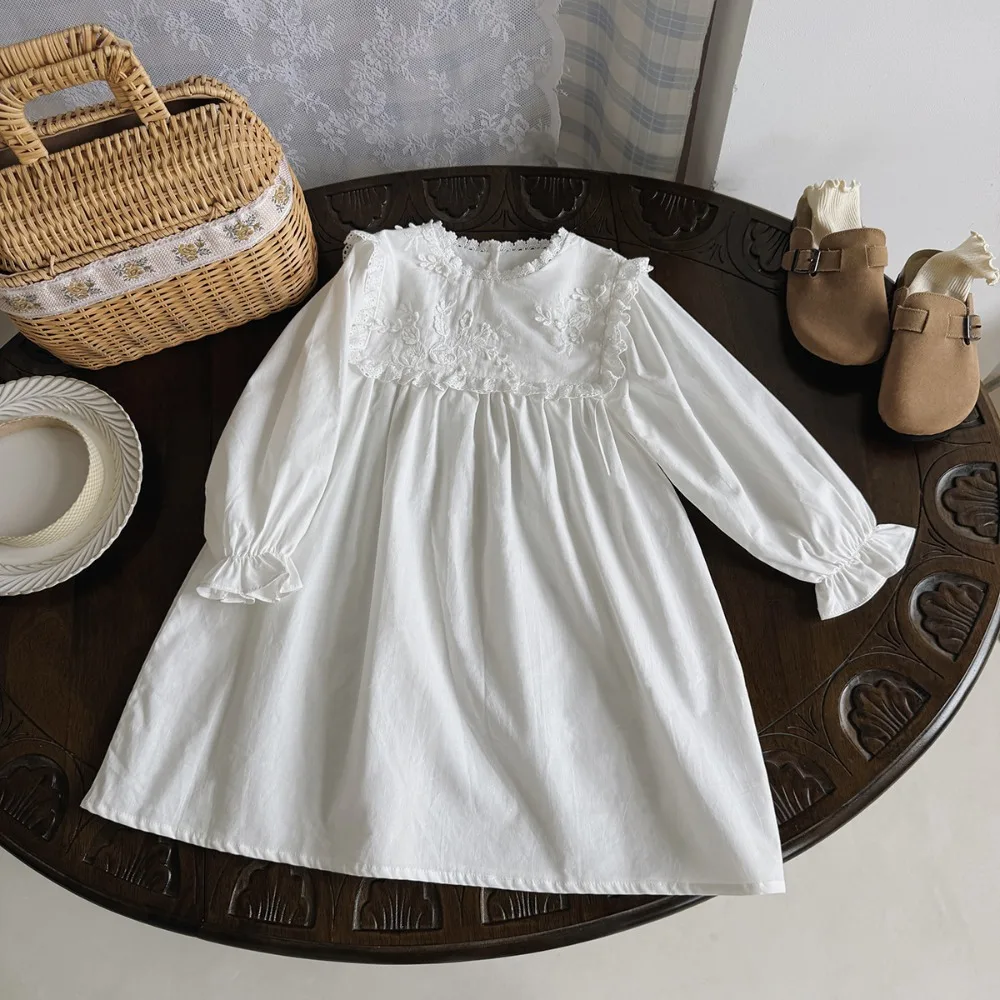 

Корейская версия 2022, осеннее чистое белое платье принцессы с цветочной вышивкой и длинными рукавами для одежды для девочек