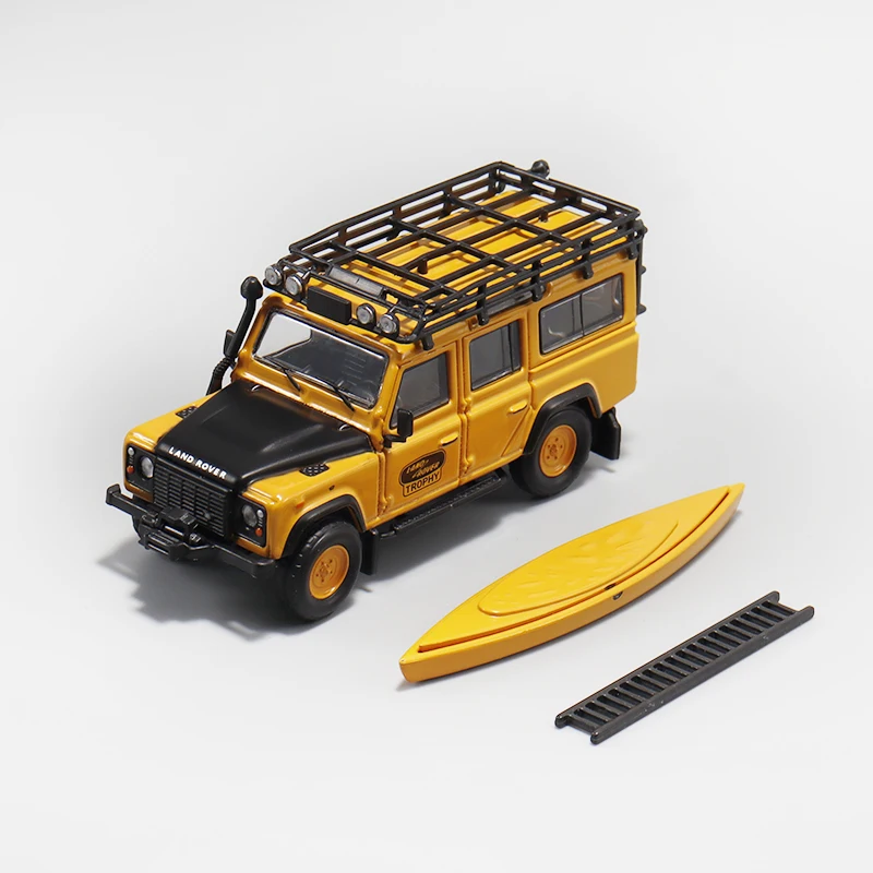 Master 1/64 Land Rover Defender 110- Accessory Edition - Camel Cup Black Lid simulation alloy car model