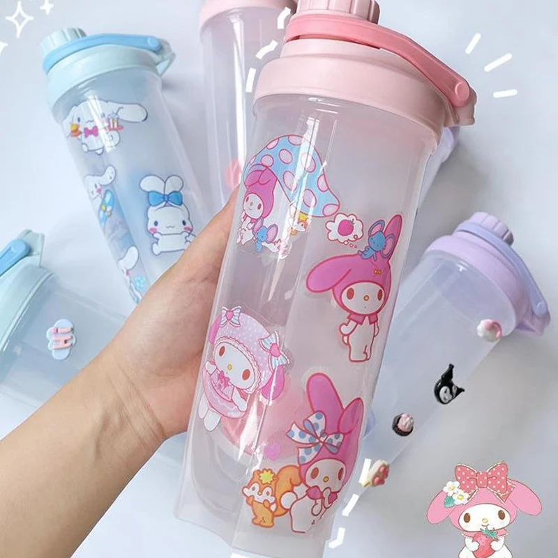 Sanrio-Botella Mezcladora de proteína de suero de leche en polvo, coctelera deportiva para gimnasio, portátil, para exteriores