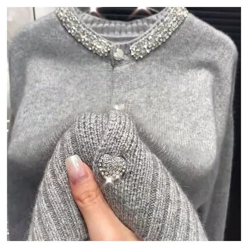 

2024 New Year's Robe Fashion Diamond studded Round Neck Knitted Cardigan Sweater Women's French Gentle Design Knitted Sweater