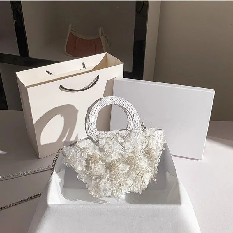 

Elegant French Pearl Tassel Handbag Women's Fashion Elegant Handbag Lace Flower Design Women's Fashion Shoulder Bag