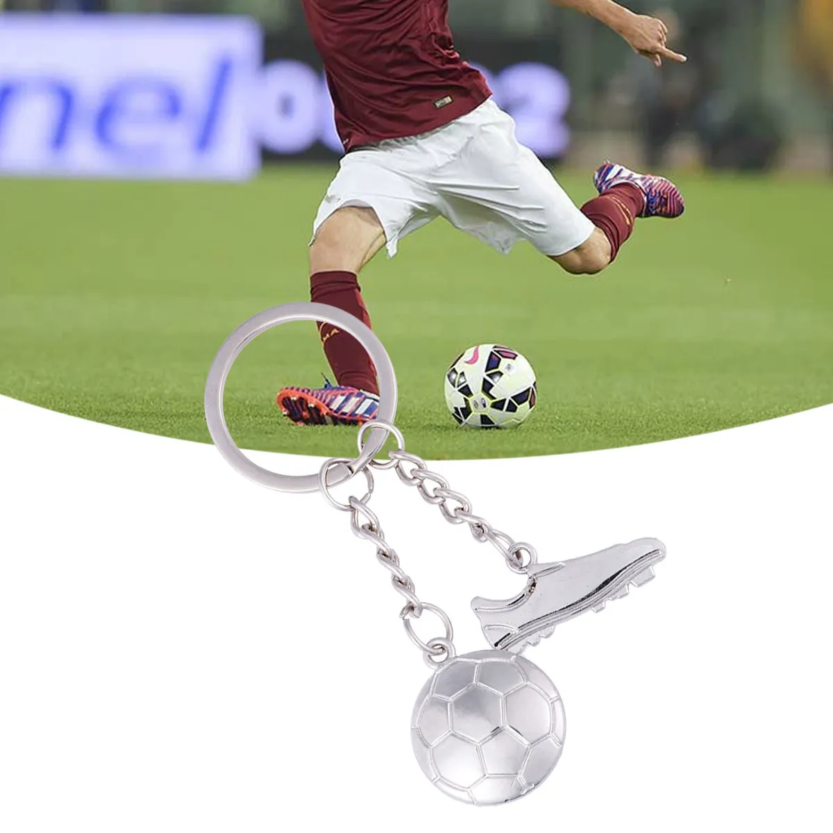 4Pcs Metal Keychains Football Soccer Key Rings Super Gloss Wear Resistant Key Chains for Players Teams Coaches Bag Car Keys