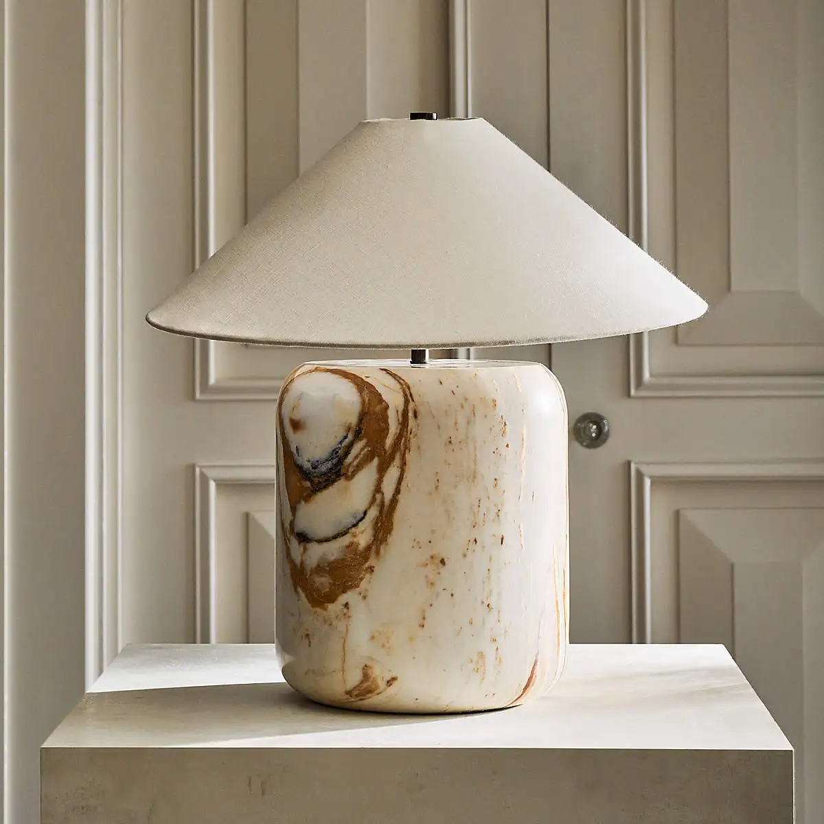 Modern Decorative Natural Stone Marble Decoration Block Golden Calacatta Marble Mushroom Desk Table Lamp