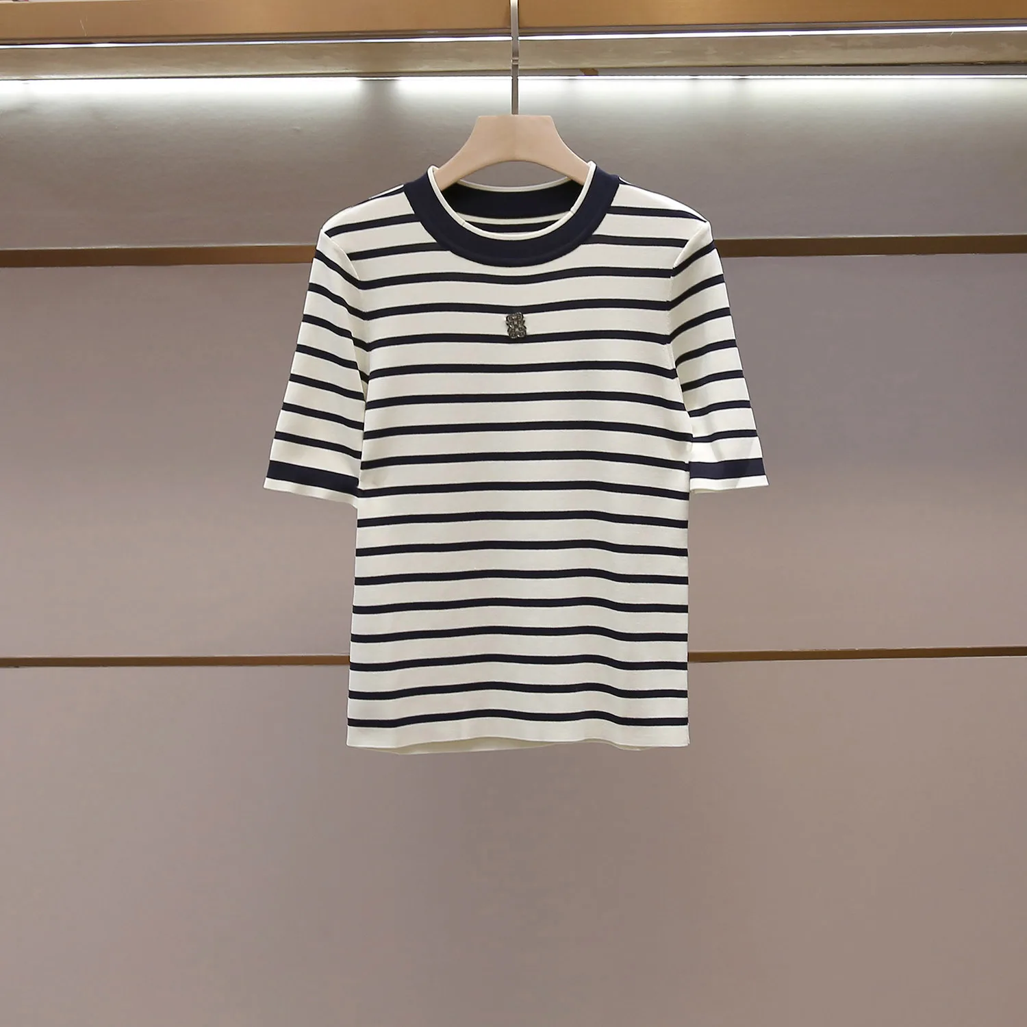 

Summer 2026 Commute Style round Neck Short Sleeve Loose Knitted Stripe T-Shirt Women's Soft Comfortable Casual Fashion Top
