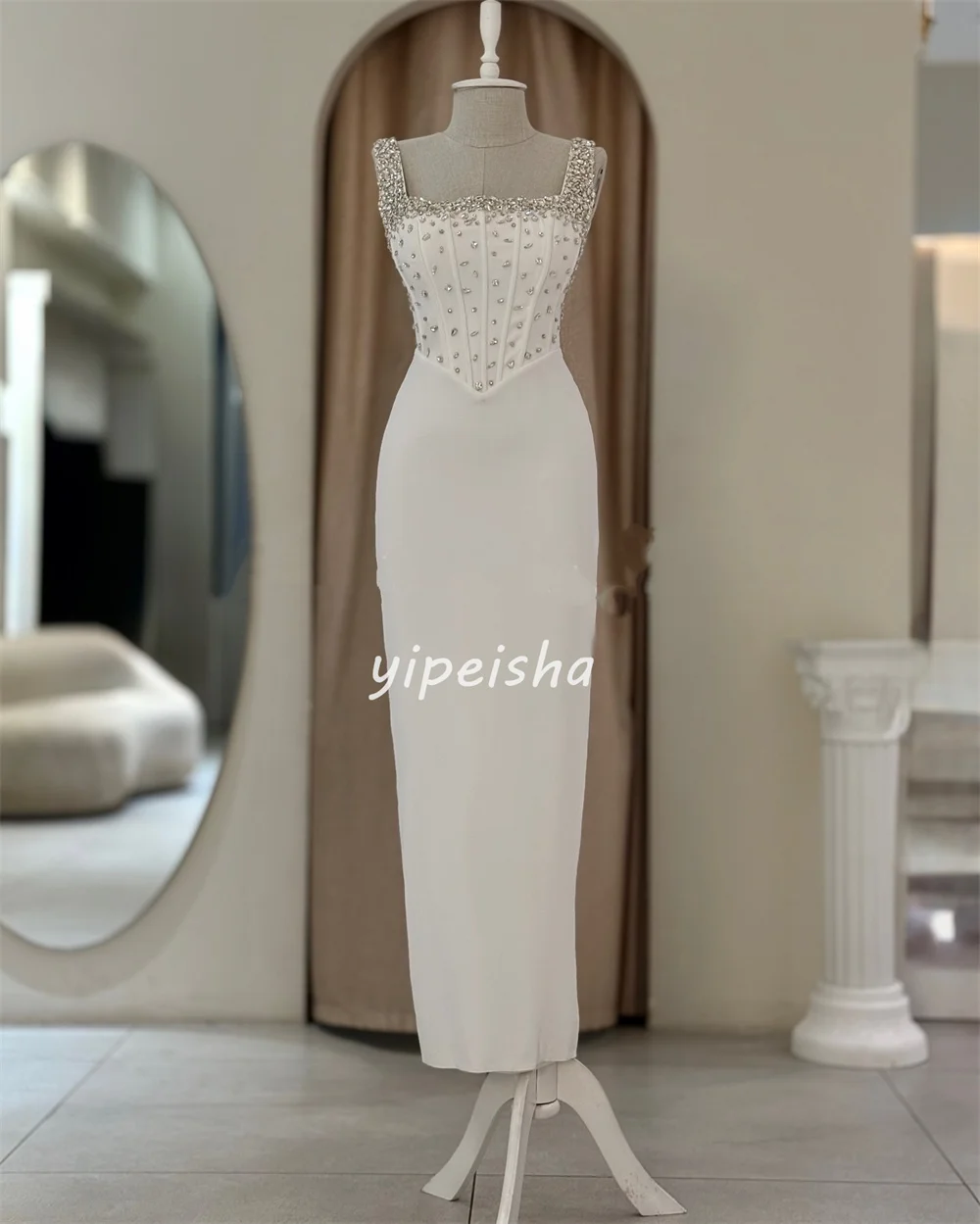 Sukienki na zamówienie w nowoczesnym stylu, wykwintne, z dżerseju, z dżetami, plisowane, o kroju tuby, z odkrytymi ramionami, długie, szyte na miarę sukienki okolicznościowe, klasyczne.