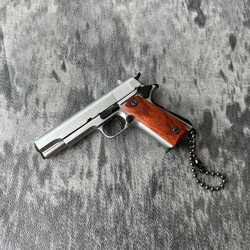 1:3 Mini Colt 1911 taktyczny pistolet Pubg odpinany metalowy pistolet zabawkowy Model kolekcja dekoracji wiszący prezent brelok ze stopu