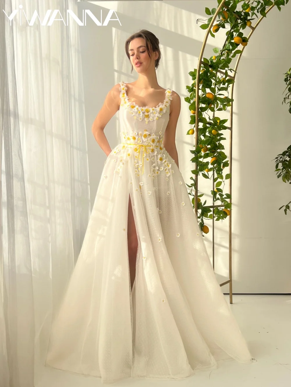 

New Arrival 3D Floral Lace Evening Dress Classic Square Neck Wedding Party Gown Customized Thin Straps Long Gowns For Women