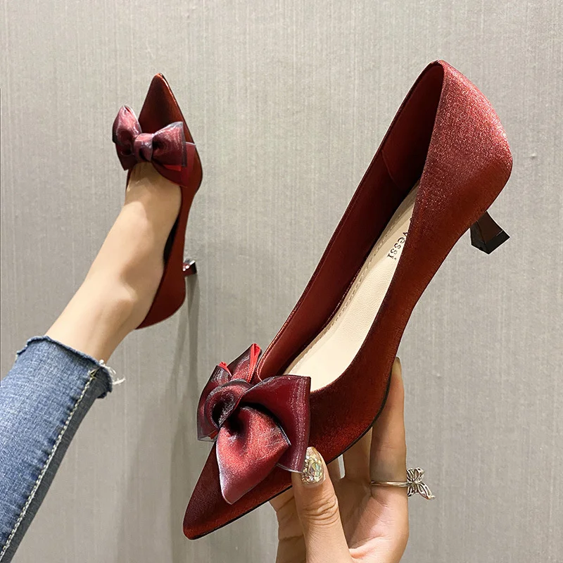 New Soft Comfort Fashion Shallow Mouth Pointed Toe Satin Bow Pumps Wedding Bride Women Red Solid Thin Heels Shoes